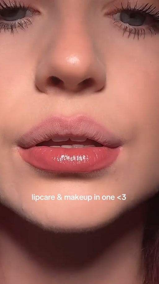 RED CHAMBER WANDERING Dewy Multi-Purpose Stick